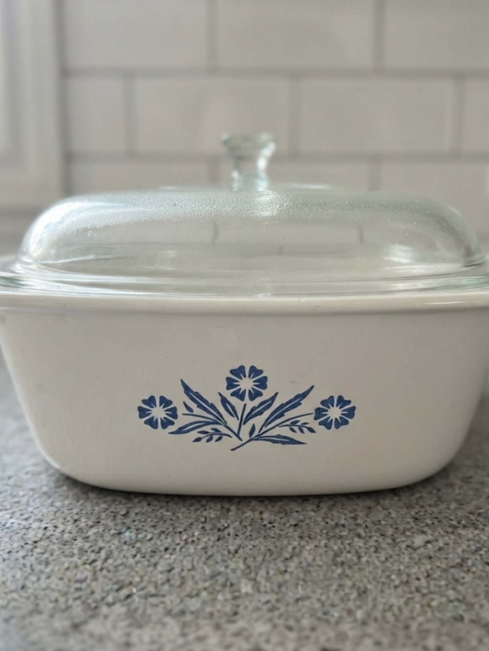 Vintage CorningWare "Cornflower" P-34-B 4 Qt (16 Cup) Dutch Oven & Lid